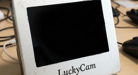 LuckyCam安装后相机黑屏怎么办