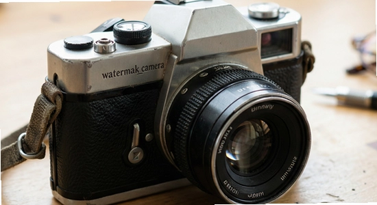 watermark_camera_main
