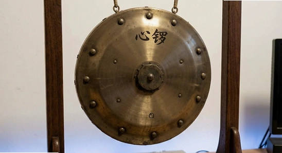 �����̨���ű�ϵͳ�жϽ���취