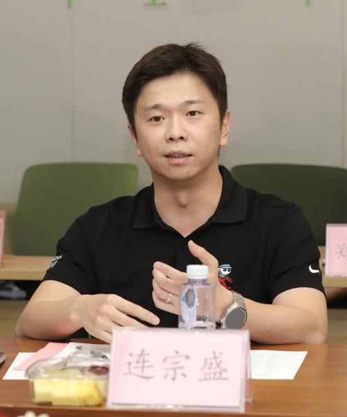 ����ʤhusheng�ٷ������ؽ�ͼ