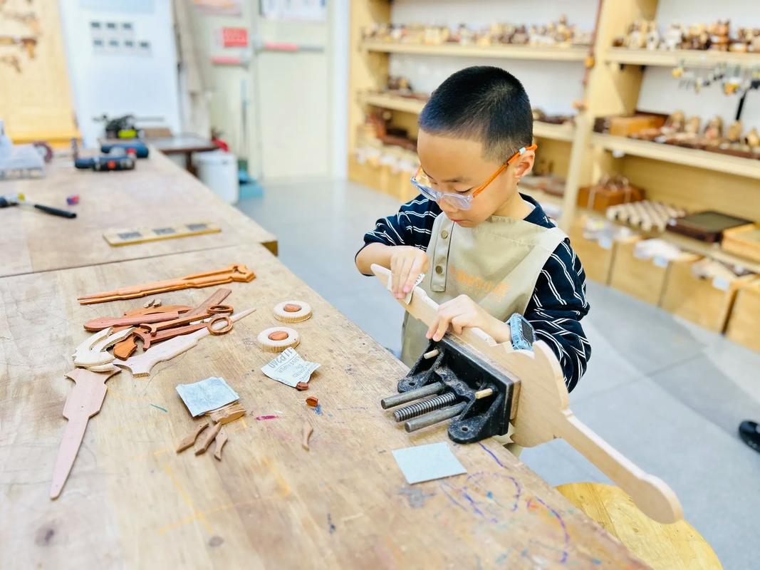 �����ɽ�HandyCraft�ٷ����ؽ�ͼ