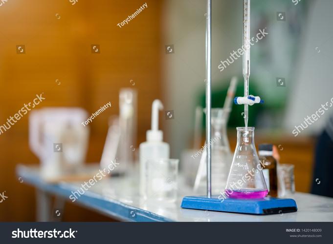 acid-base titration�ٷ������ؽ�ͼ